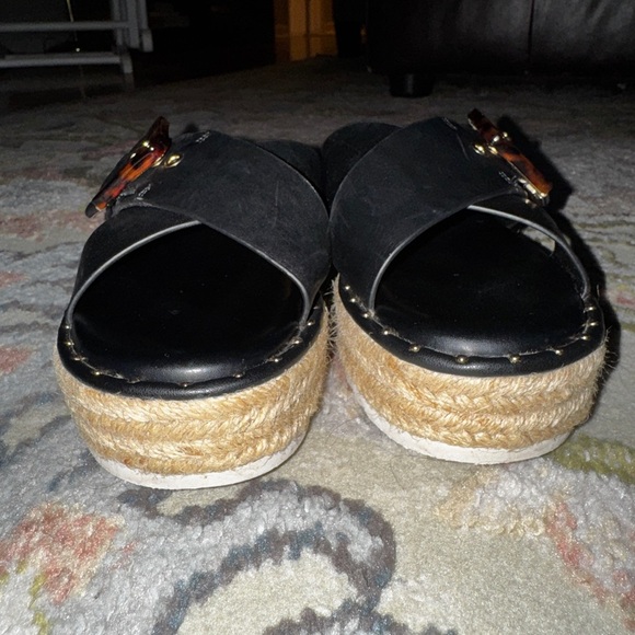FREE SHIPPING Gianni Bini Black Platform Sandals - Picture 3 of 7
